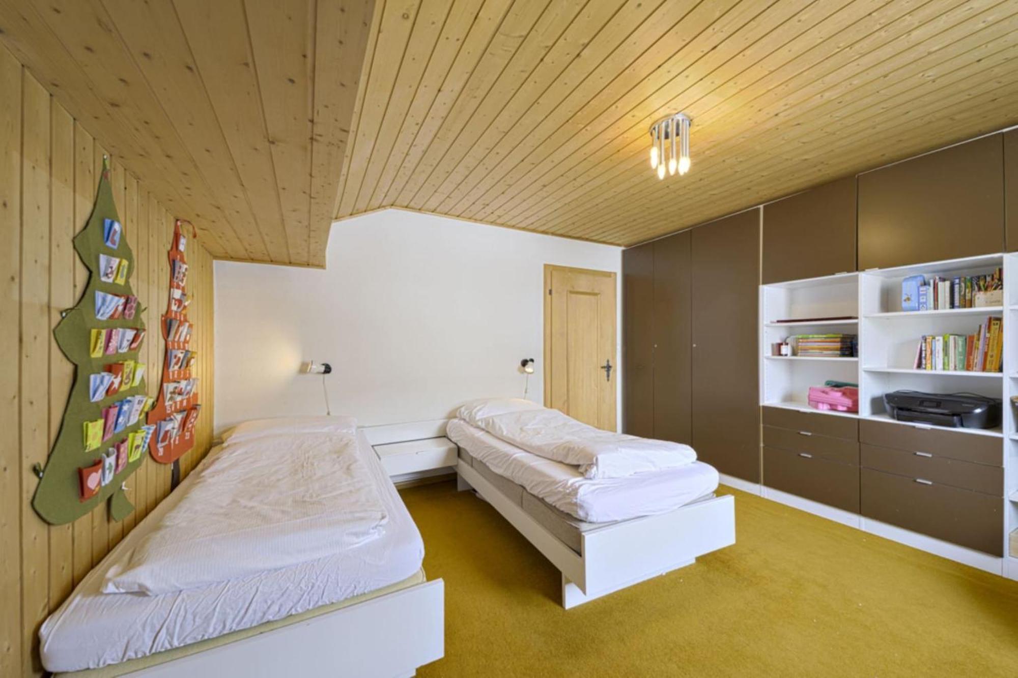 Chesa Clus - Zuoz Appartement Buitenkant foto